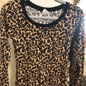 Long sleeve cheetah print thermal